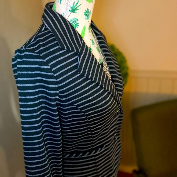 Cynthia Rowley blazer, size S. - Picture 5 of 8
